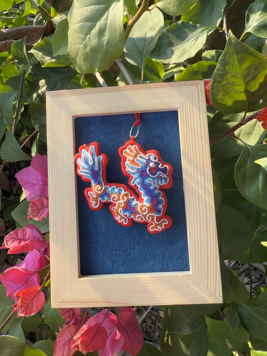 每个“她” 勤劳智慧，勇敢有力量 他们用一针一线诠释着非遗之美